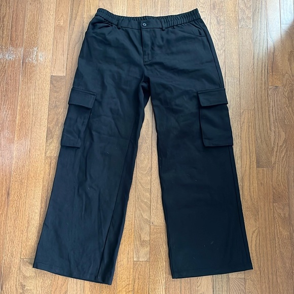 Black pants - Picture 1 of 2